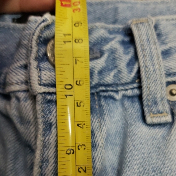 Uniqlo Women's High Waist Straight Jeans - Picture 5 of 10